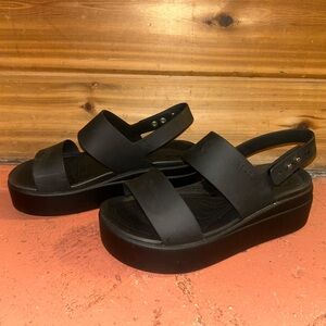 Crocs Brooklyn Low Wedge